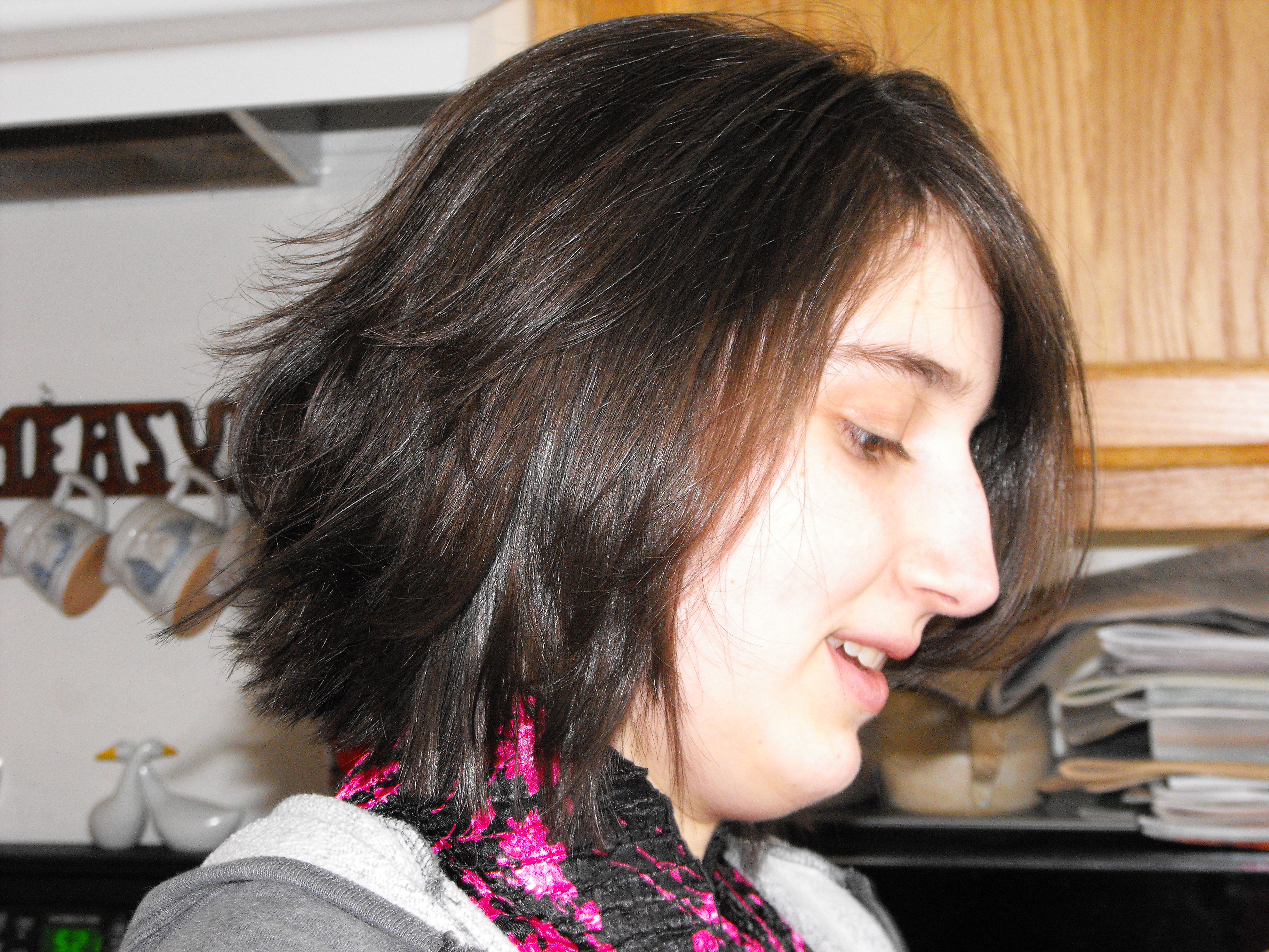 ./2009/Carina's Haircut/Carinas haircut0005.JPG